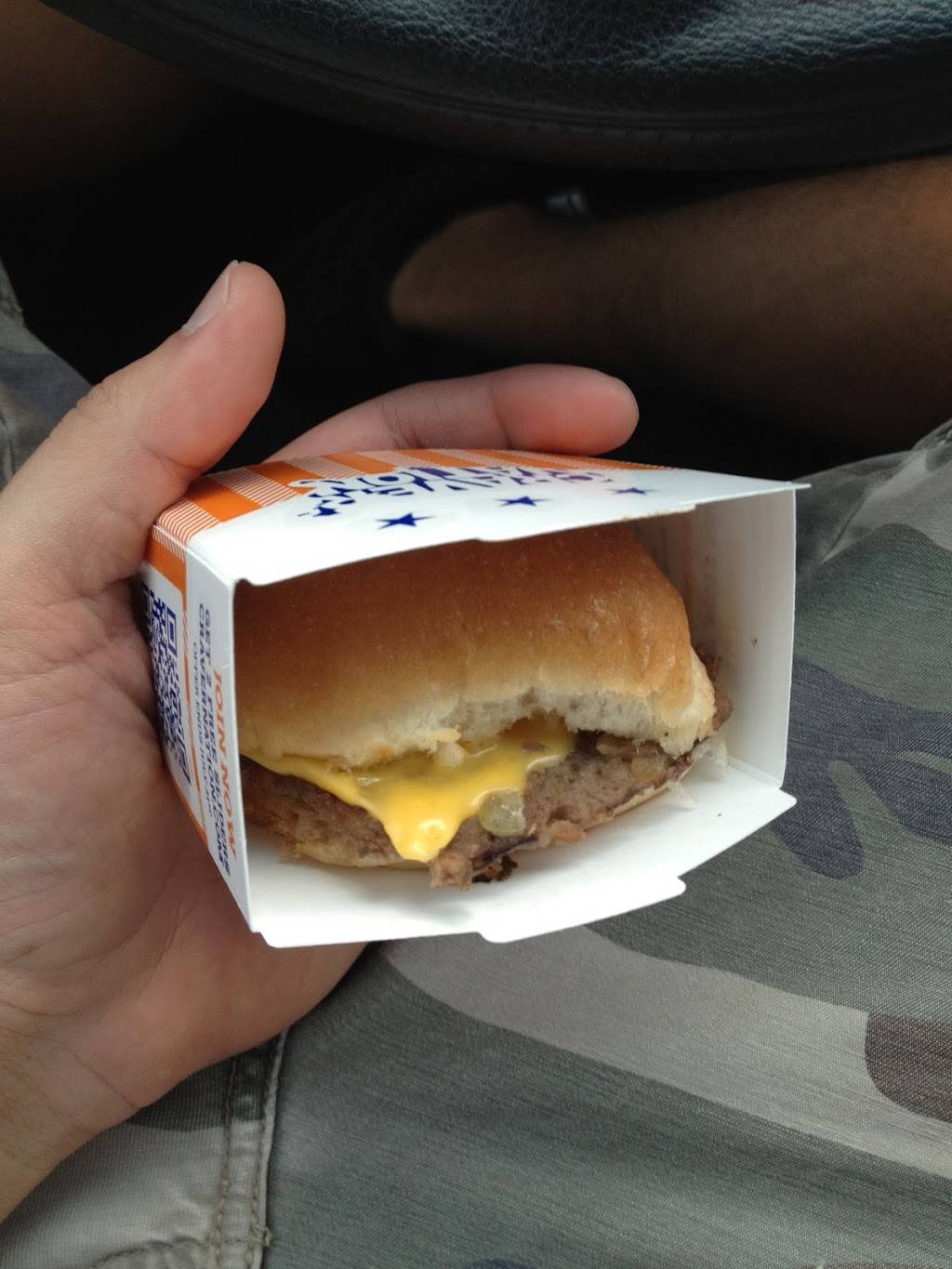 White Castle | restaurant | 6207 Sunrise Hwy, Massapequa, NY 11758, USA | 5167994641 OR +1 516-799-4641