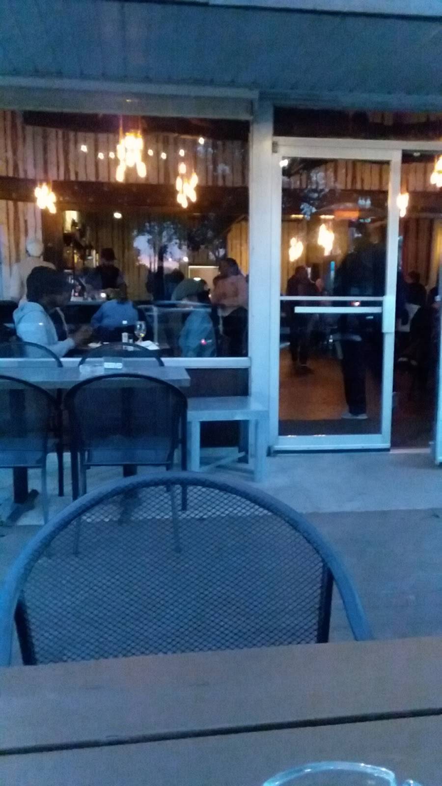 Bar 5015 | restaurant | 5015 Almeda Rd, Houston, TX 77004, USA | 7135225015 OR +1 713-522-5015