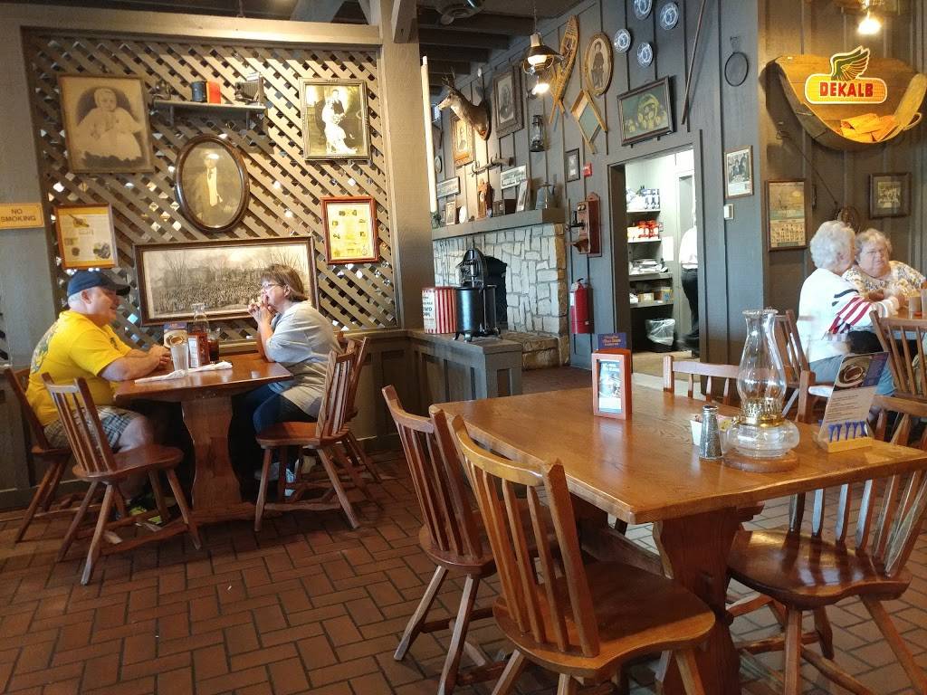 Cracker Barrel Old Country Store | restaurant | 5770 Wilmington Pike, Centerville, OH 45459, USA | 9374322431 OR +1 937-432-2431