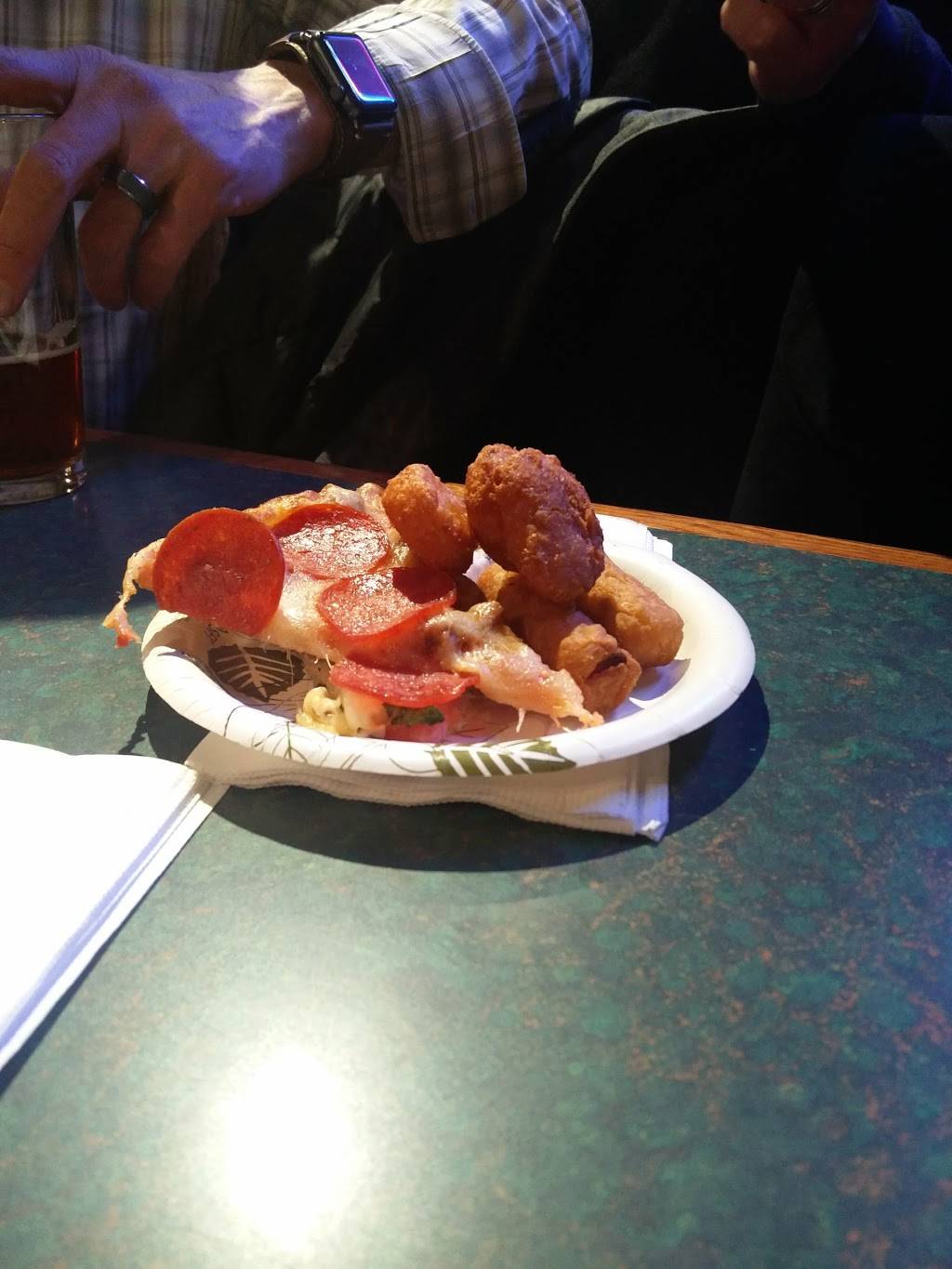 Pistol Petes Pizza and Grill | restaurant | 16755 W Lisbon Rd, Brookfield, WI 53005, USA | 2623736065 OR +1 262-373-6065