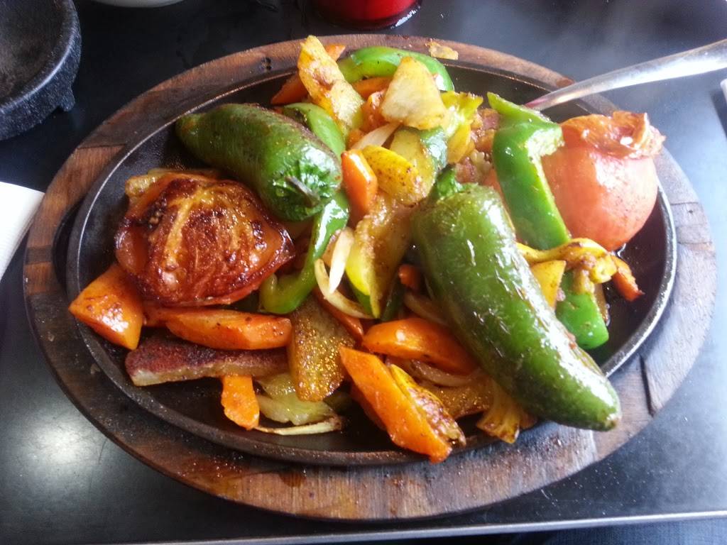 Los Lupes | restaurant | 103 E Camp Wisdom Rd, Duncanville, TX 75116, USA | 9727802722 OR +1 972-780-2722