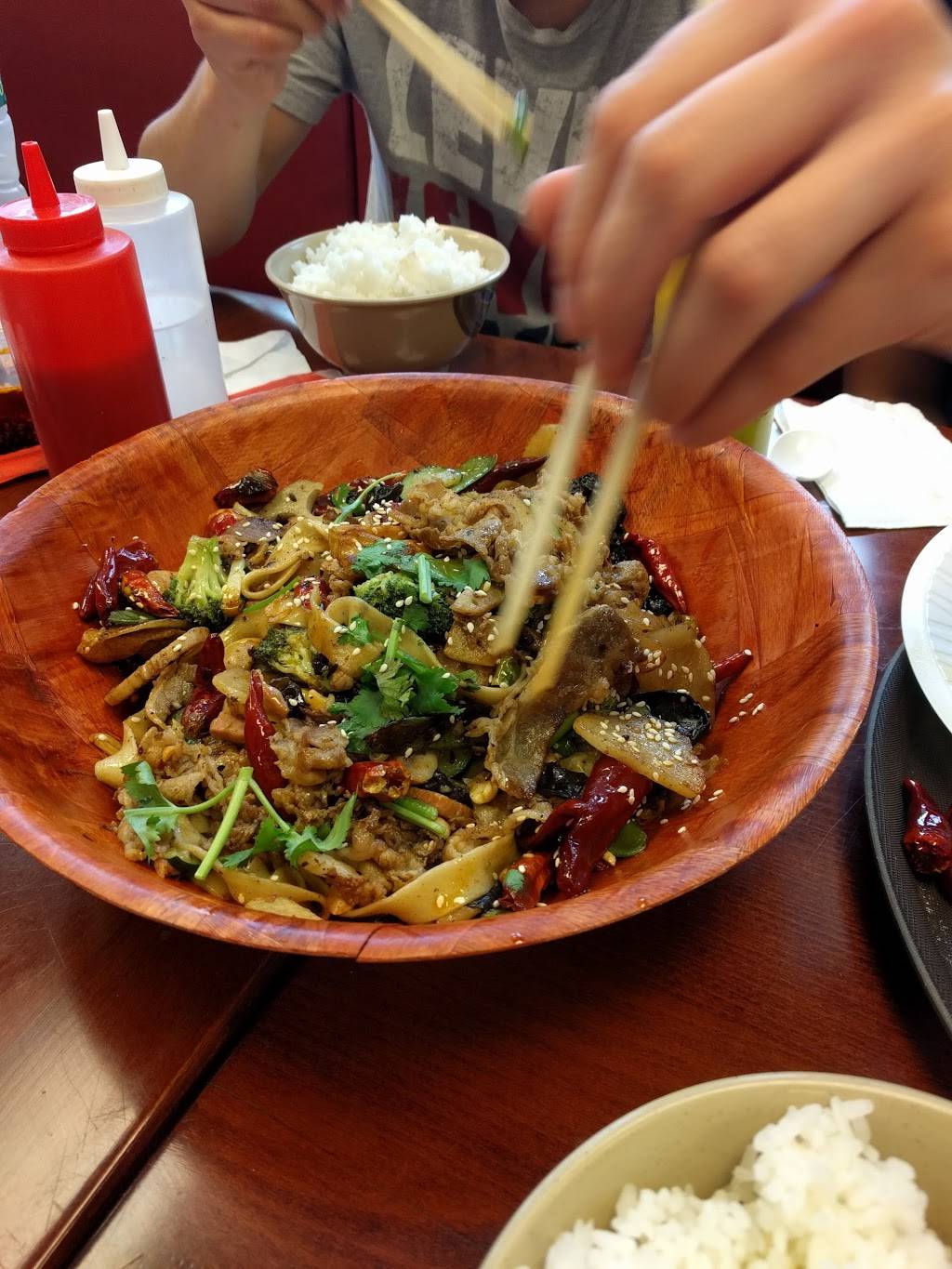 China Station 老北方麵食館 | restaurant | 1015 NY-25A, Stony Brook, NY 11790, USA | 6317516888 OR +1 631-751-6888