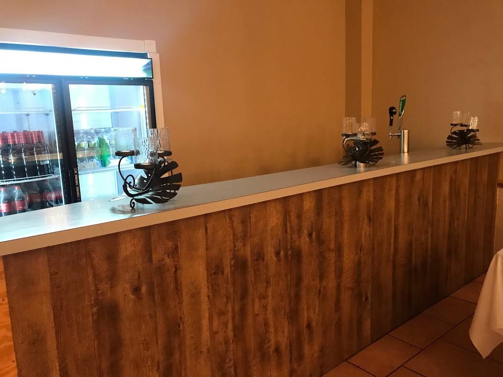 Ferreirense | restaurant | 115 Main St, Newark, NJ 07105, USA | 9738179114 OR +1 973-817-9114