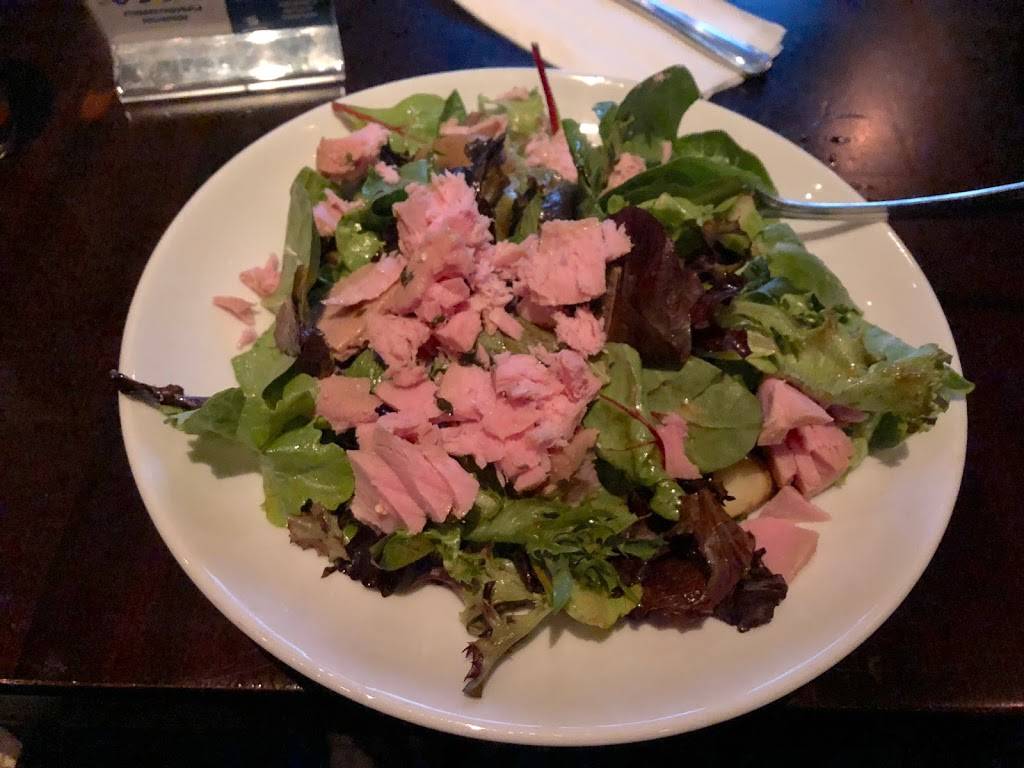 The Greyhound Bar & Grill | restaurant | 5570 N Figueroa St, Los Angeles, CA 90042, USA | 3239000300 OR +1 323-900-0300