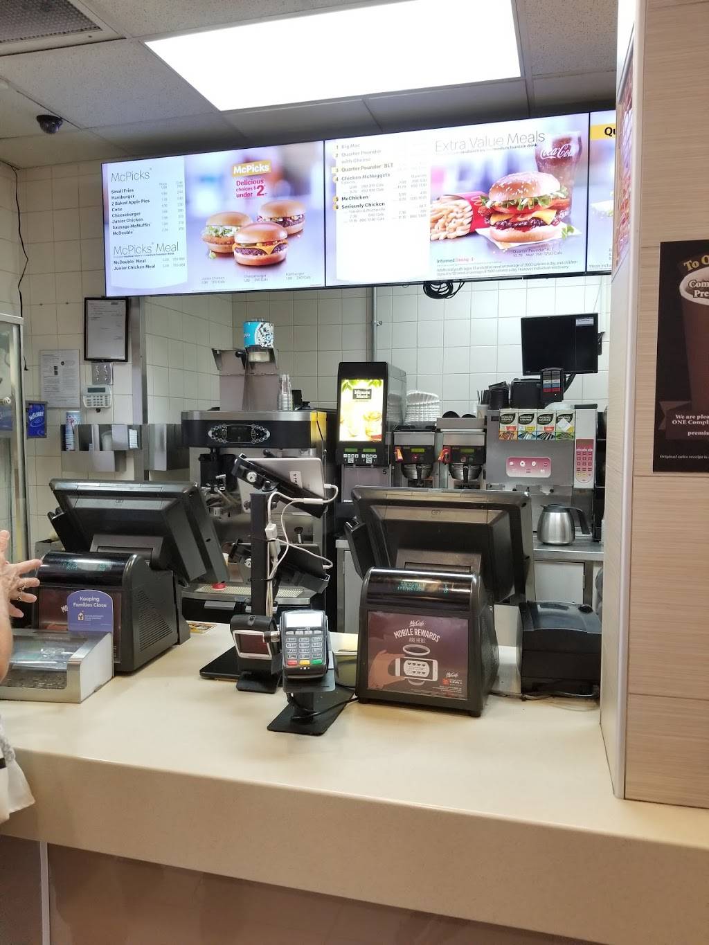 McDonalds | cafe | 98 Danforth Ave, Toronto, ON M4K 1N2, Canada | 4164612900 OR +1 416-461-2900