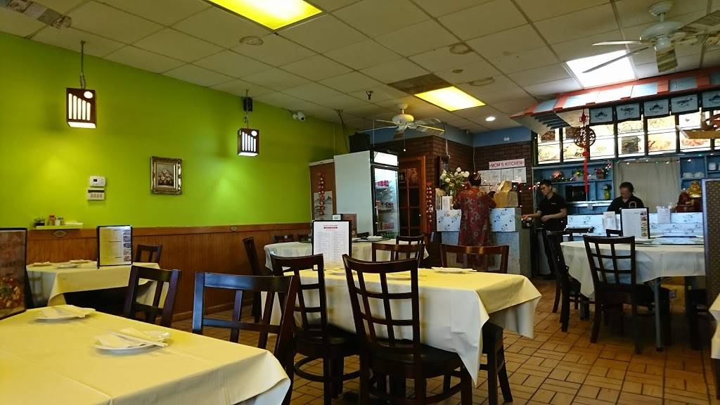 Moms Kitchen | restaurant | 22 Fox Hunt Dr, Bear, DE 19701, USA | 3028362498 OR +1 302-836-2498