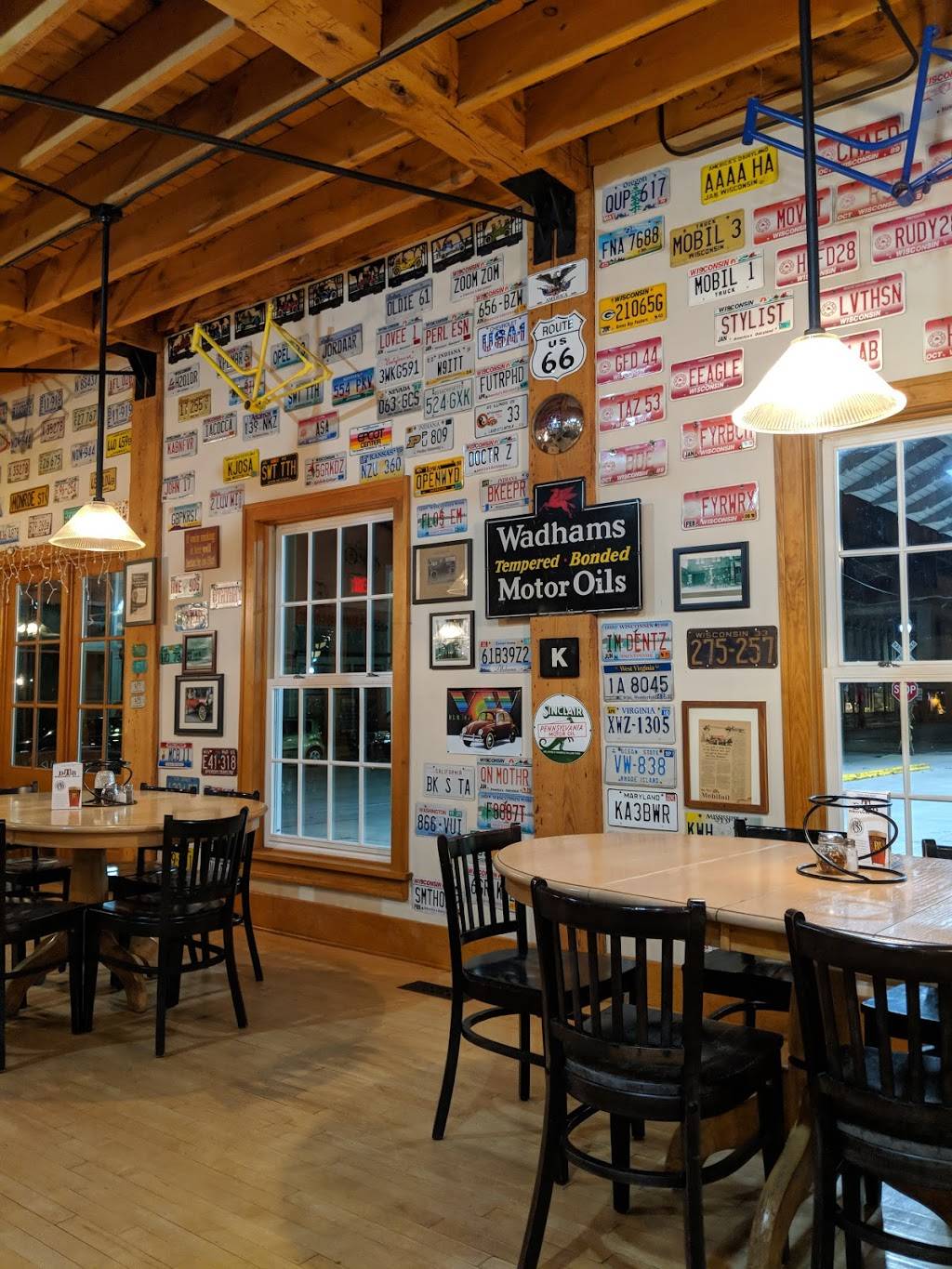 Falls Firehouse Pizza Inc | restaurant | 1335, 109 Maple St, Sheboygan Falls, WI 53085, USA | 9204678333 OR +1 920-467-8333