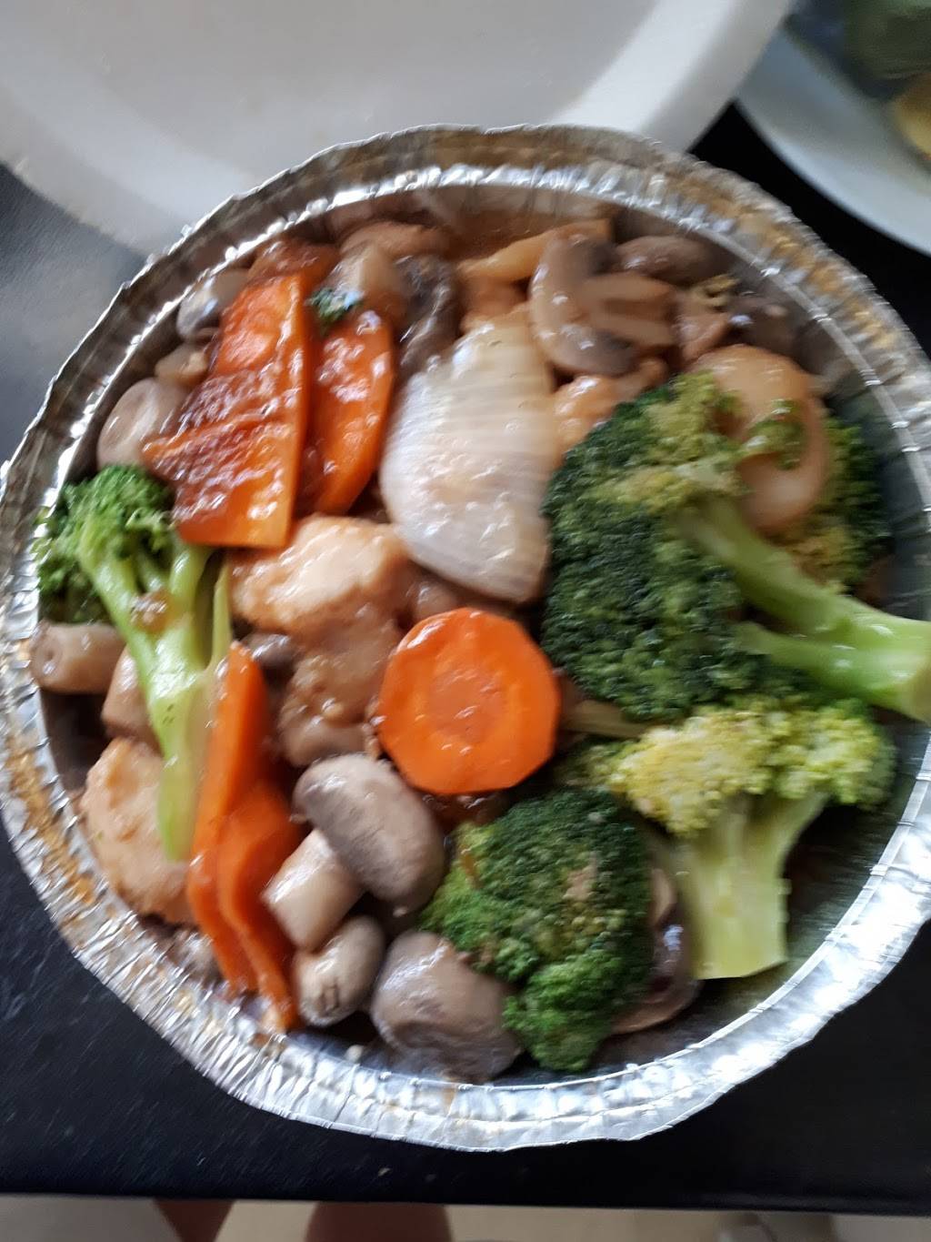 Win Win Chinese Restaurant | restaurant | 110 Dunlop St E, Whitby, ON L1N 6J8, Canada | 9056665599 OR +1 905-666-5599