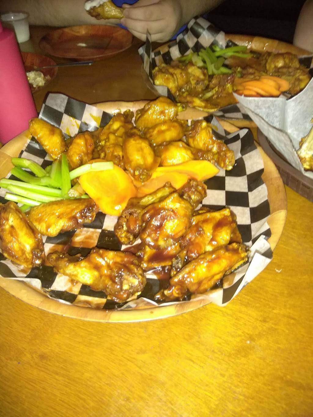 Champs Sports Bar & Grill | restaurant | 3338, 6645 Florida Ave S, Lakeland, FL 33813, USA | 8636475900 OR +1 863-647-5900