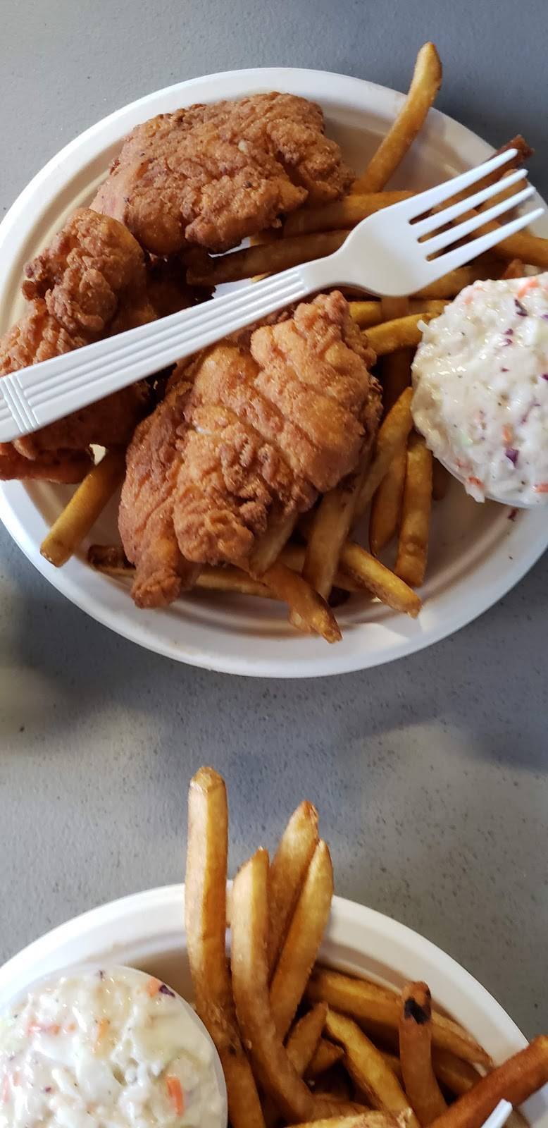 Susans Fish-n-Chips | restaurant | 1135 Forest Ave, Portland, ME 04103, USA | 2078783240 OR +1 207-878-3240