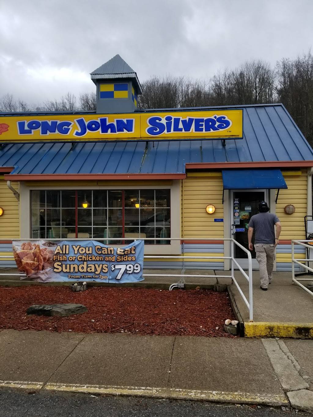 Long John Silvers | restaurant | 550 US-33, Weston, WV 26452, USA | 3042696602 OR +1 304-269-6602