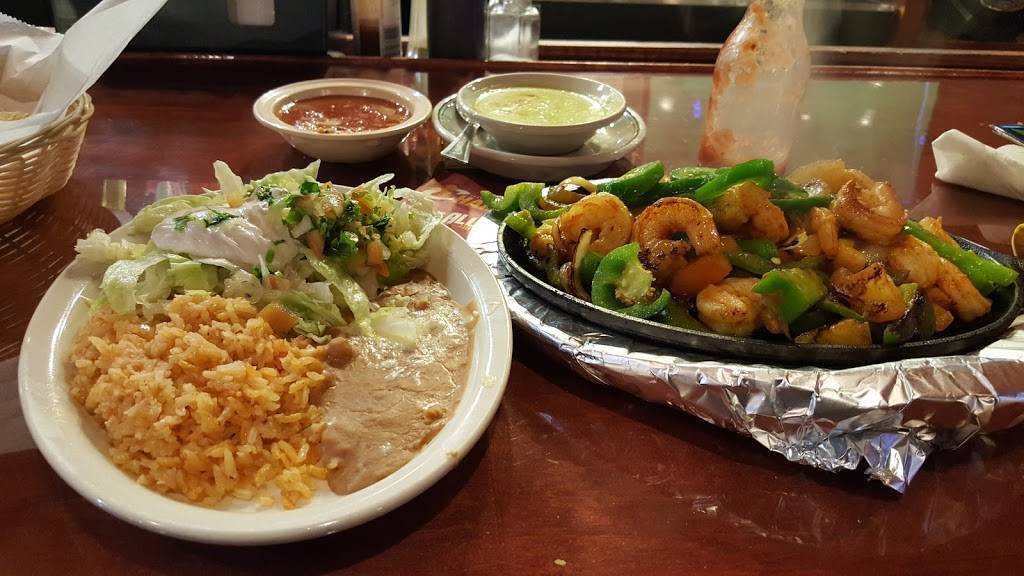 Casa Fiesta | restaurant | 2411 Tiffin Ave, Findlay, OH 45840, USA | 4194258402 OR +1 419-425-8402