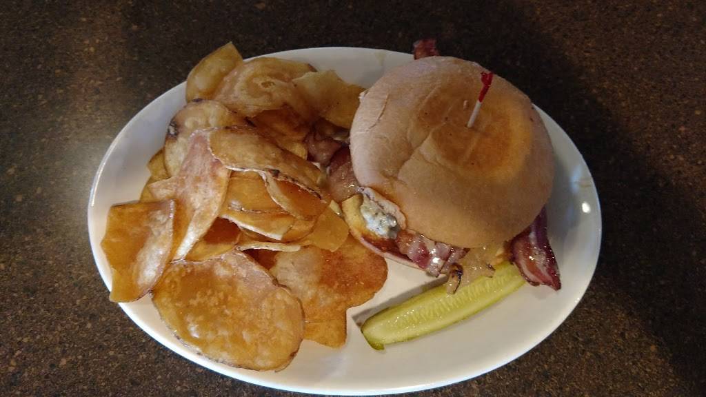 Gippers Sports Bar & Grill | restaurant | 2929 Kraft Ave SE, Grand Rapids, MI 49512, USA | 6165510841 OR +1 616-551-0841