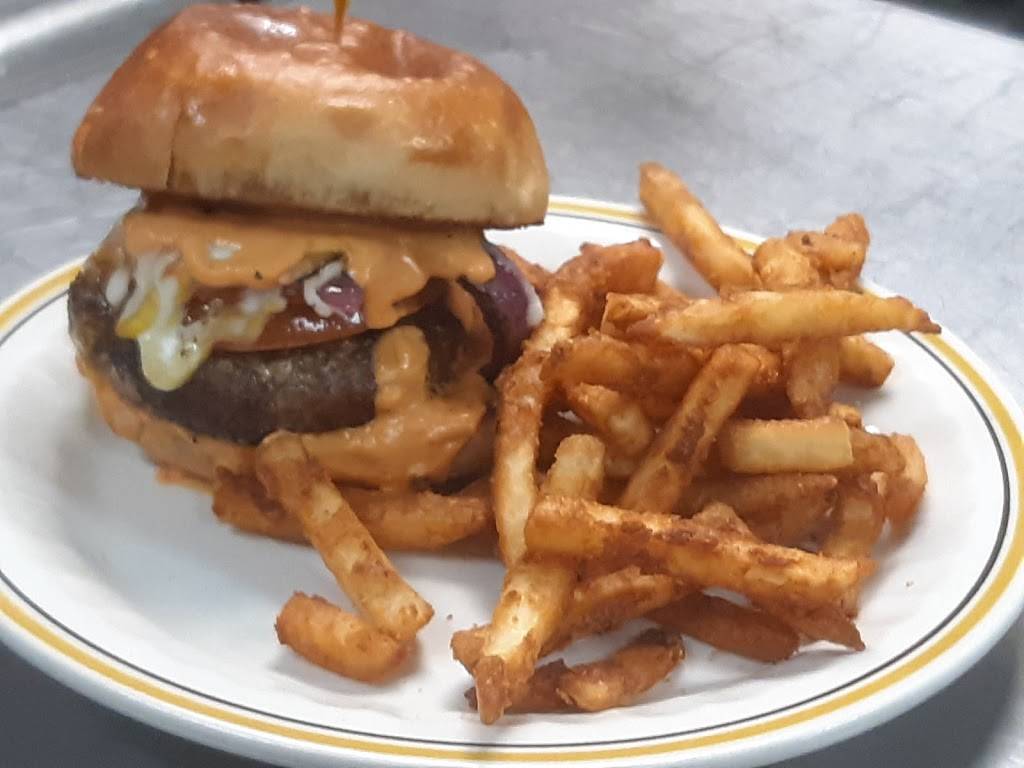 Grandville Pub | restaurant | 4050 Chicago Dr SW, Grandville, MI 49418, USA | 6165381220 OR +1 616-538-1220