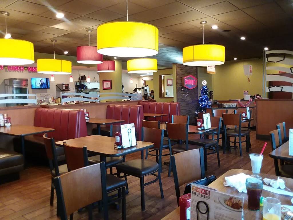Dennys | restaurant | 415 This Way, Lake Jackson, TX 77566, USA | 9792928466 OR +1 979-292-8466