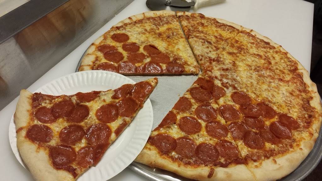 Pier 11 Pizza | meal takeaway | 77 11th St, Astoria, OR 97103, USA | 5037413401 OR +1 503-741-3401