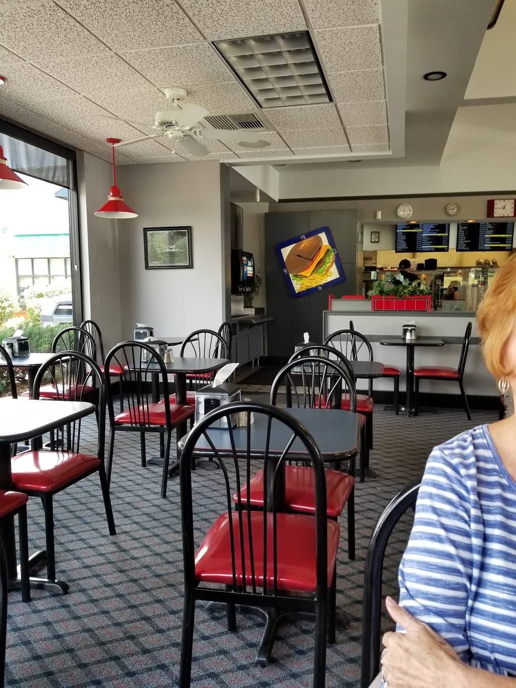 The Clock | restaurant | 549 Congaree Rd, Greenville, SC 29607, USA | 8645202840 OR +1 864-520-2840