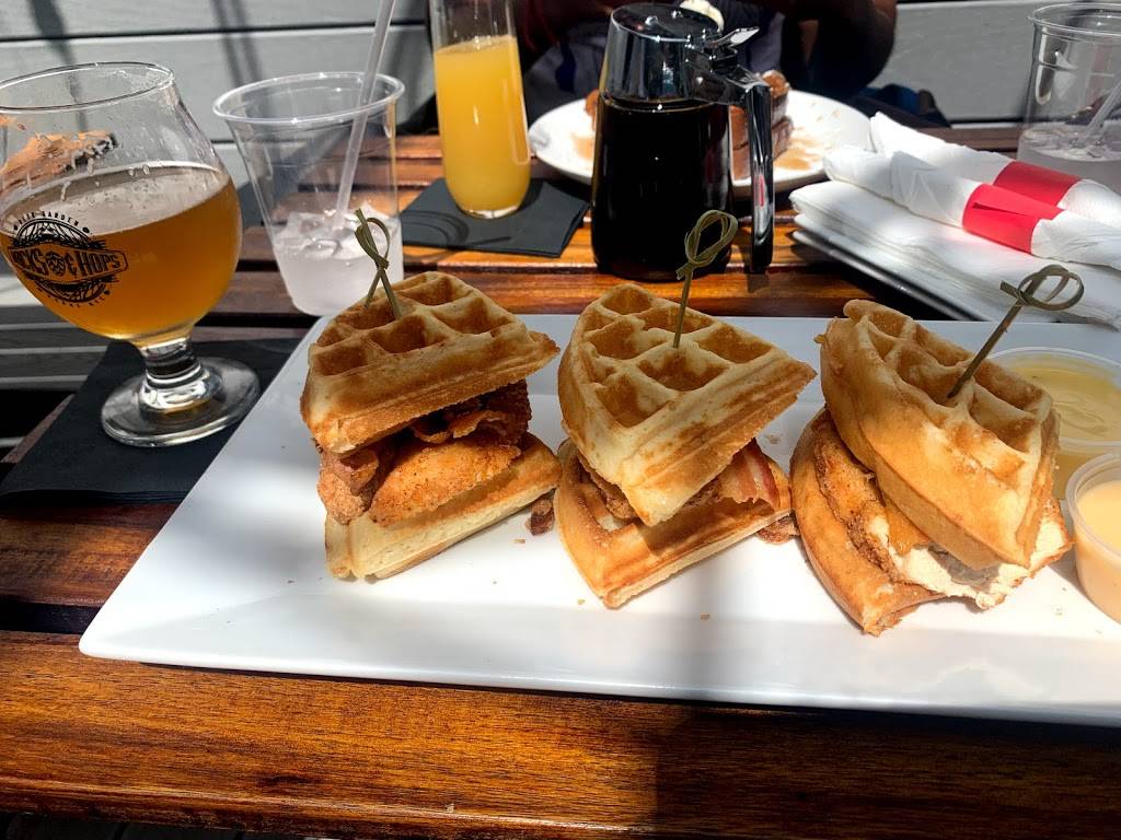 Bricks & Hops | restaurant | 65 Bruckner Blvd, The Bronx, NY 10454, USA | 7184503991 OR +1 718-450-3991