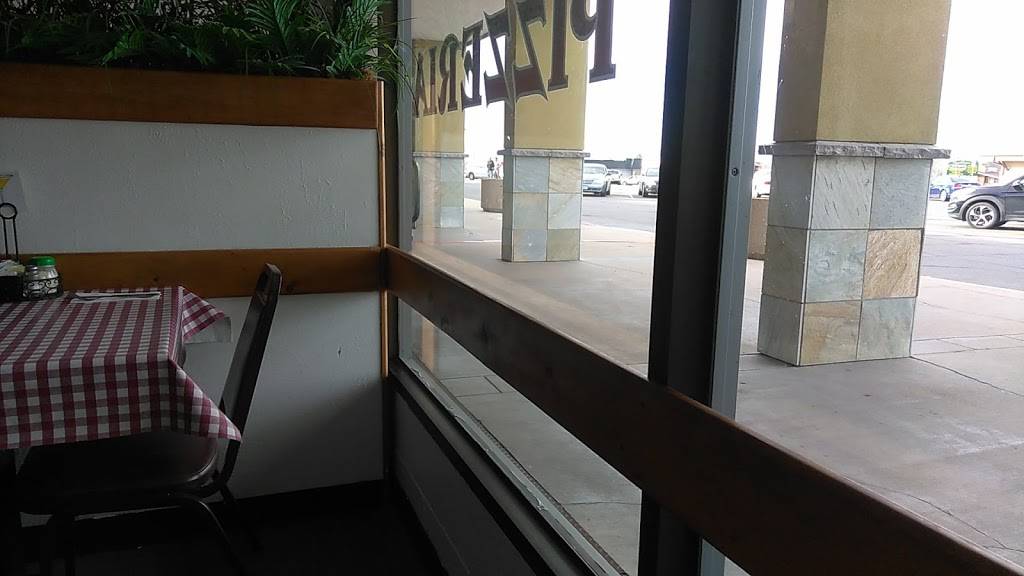 Serafinis Pizzeria | restaurant | 2414 E Bridge St, Brighton, CO 80601, USA | 3036595233 OR +1 303-659-5233