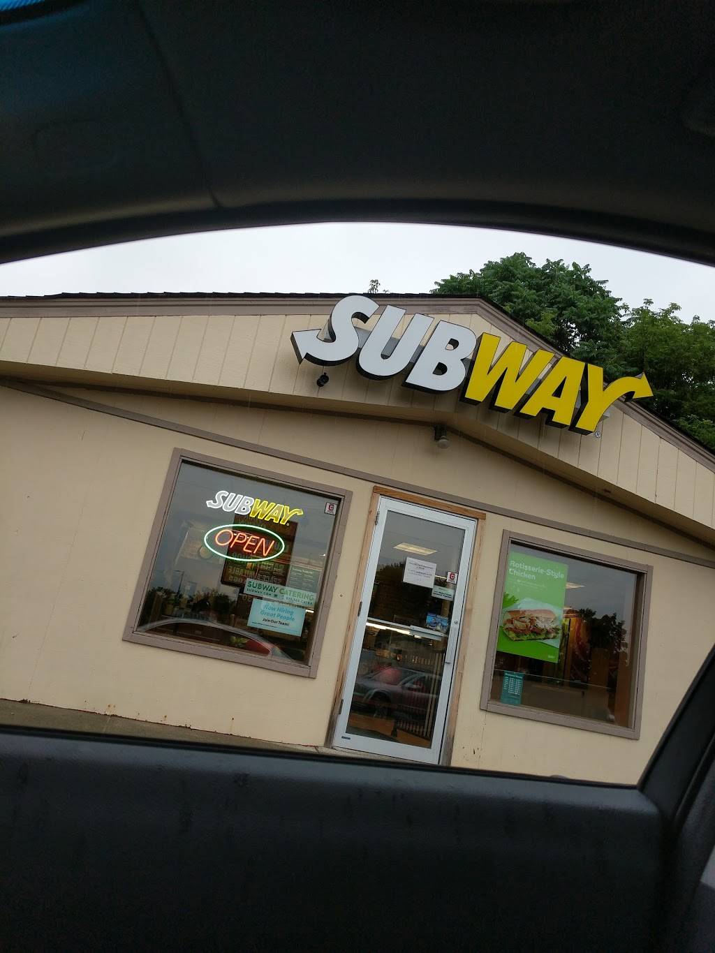 Subway Restaurants | restaurant | 730 Main St A, Poughkeepsie, NY 12603, USA | 8453459003 OR +1 845-345-9003
