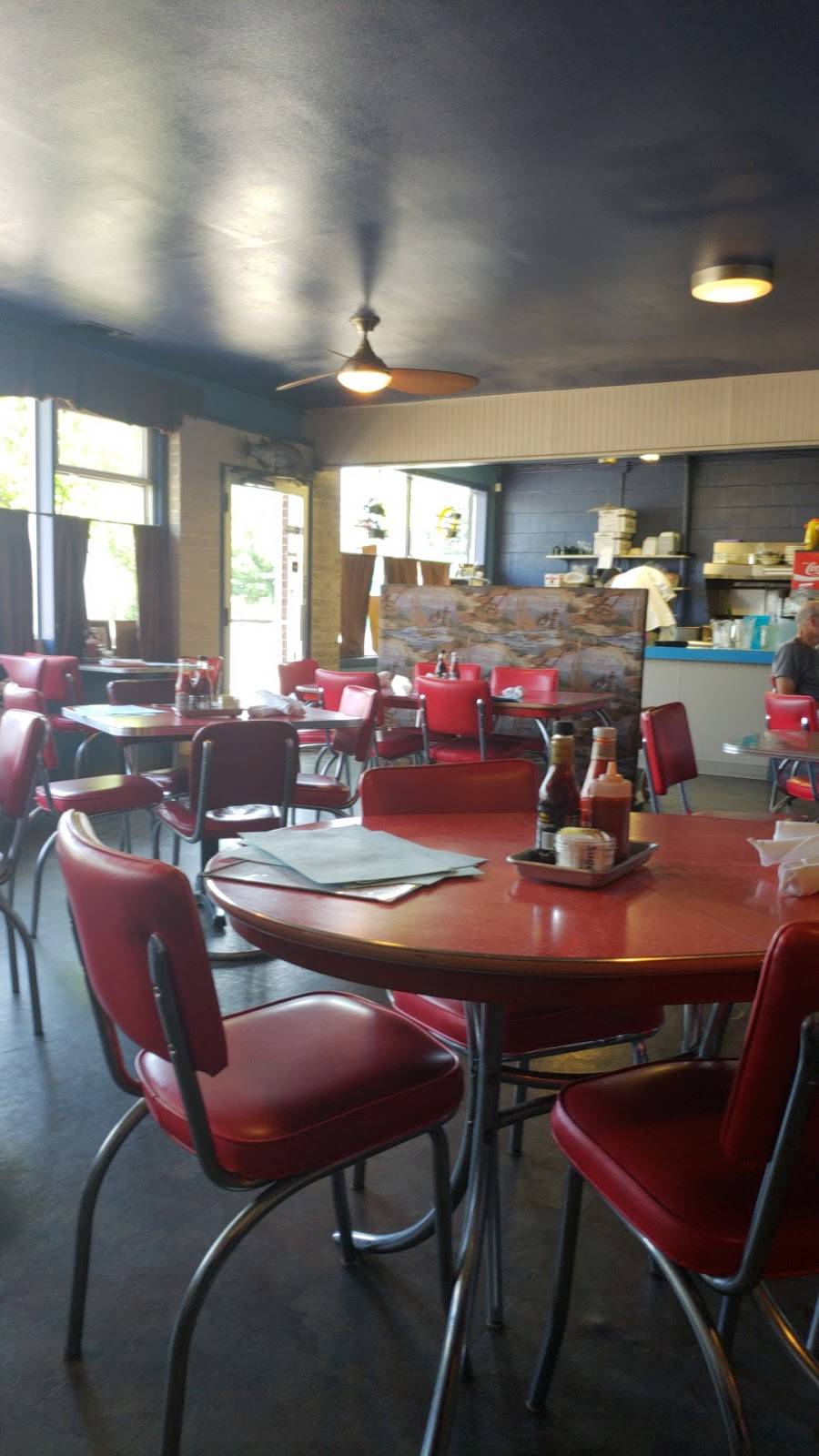 Fishwife | Seafood Restaurant | restaurant | 5328 N Lombard St, Portland, OR 97203, USA | 5032857150 OR +1 503-285-7150