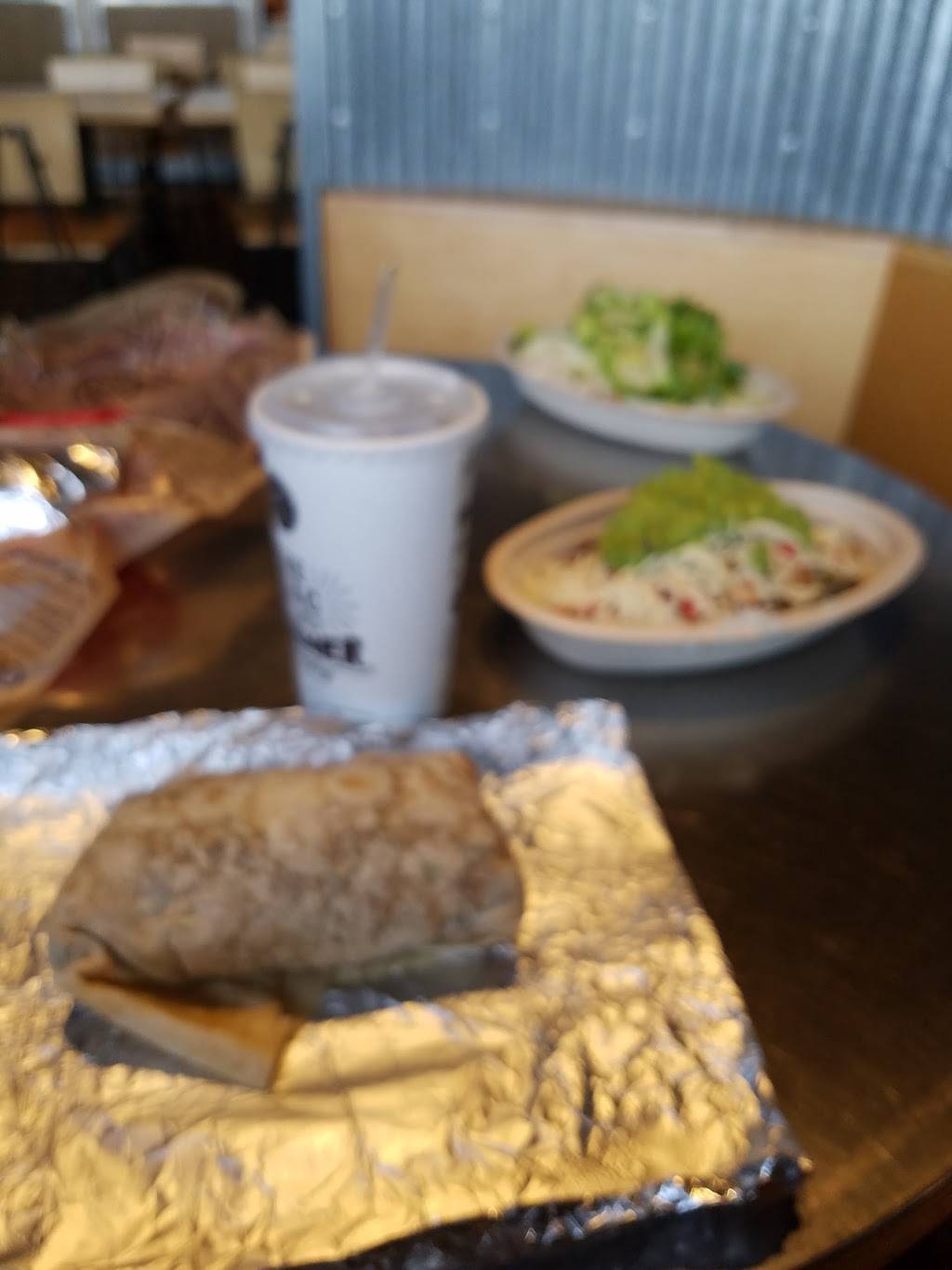 Chipotle Mexican Grill | restaurant | 7229 Central Ave, Toledo, OH 43617, USA | 4198413283 OR +1 419-841-3283
