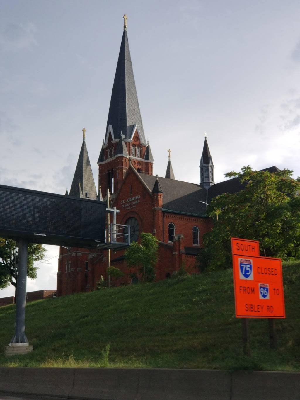 Subway | restaurant | 500 E Warren Ave, Detroit, MI 48201, USA | 3138324410 OR +1 313-832-4410