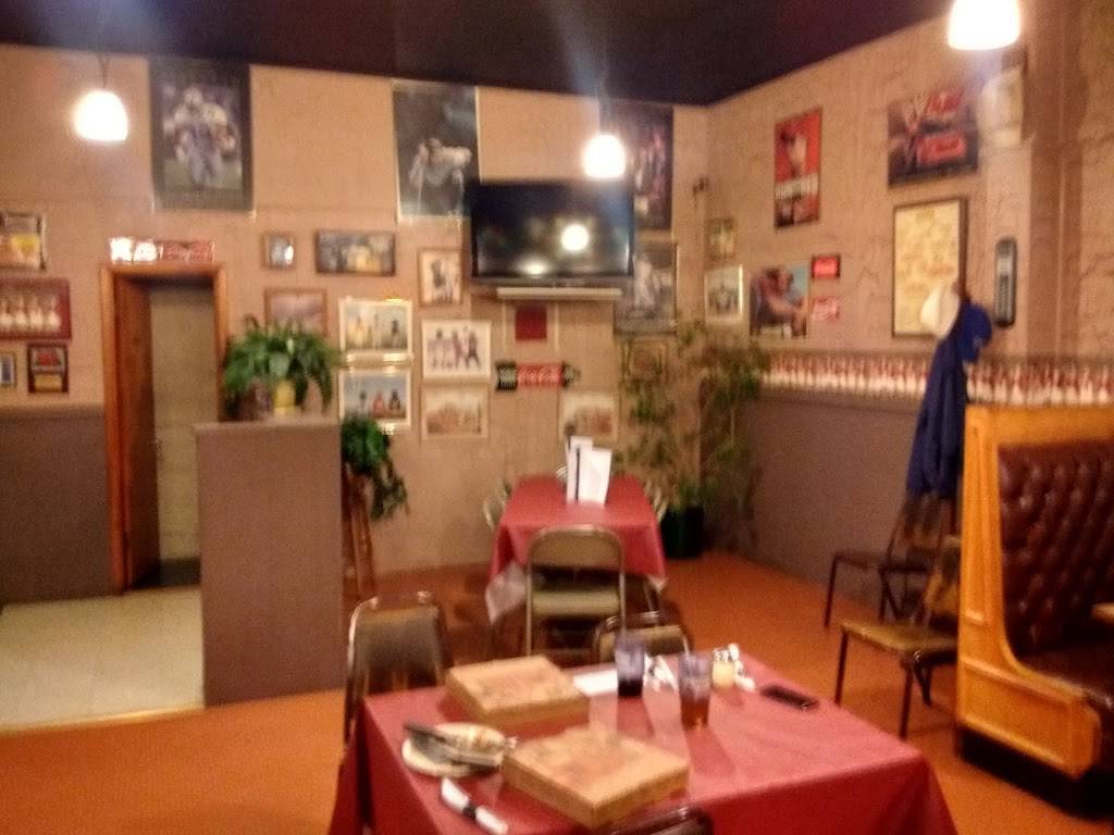 Nana Rosas Pizza | restaurant | 409 Main St, Reinbeck, IA 50669, USA | 3193452900 OR +1 319-345-2900