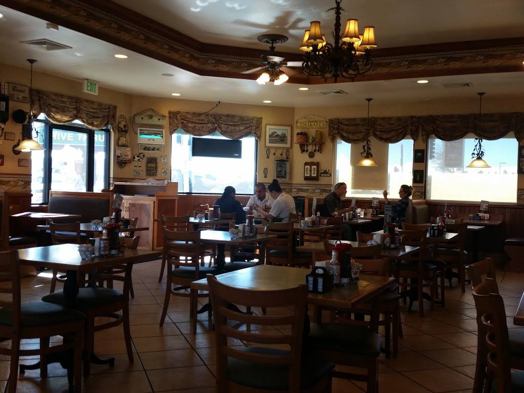 Farmer Boys | restaurant | 12916 Hesperia Rd, Victorville, CA 92392, USA | 7602434844 OR +1 760-243-4844