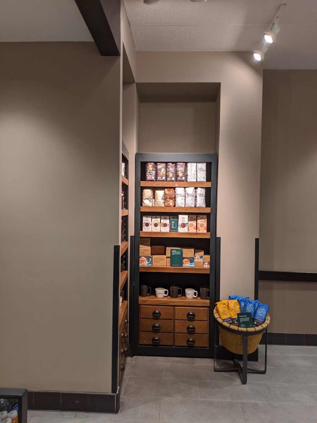 Starbucks | cafe | 6630 E Grant Rd, Tucson, AZ 85715, USA | 5203074369 OR +1 520-307-4369