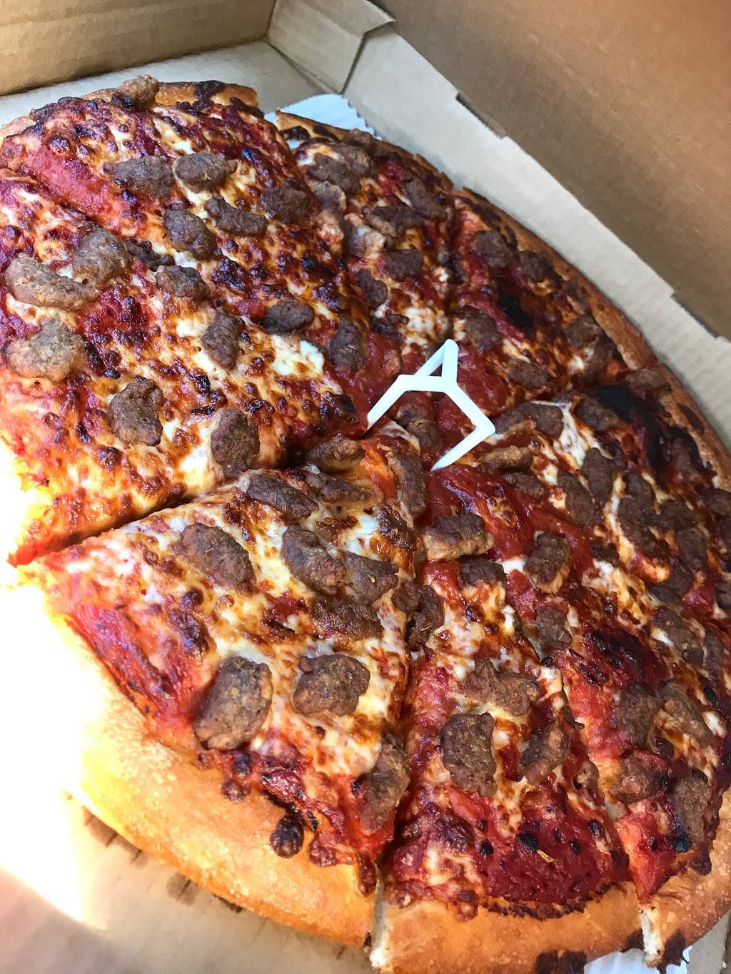 Pizza Hut | meal takeaway | 4906 N Tower Rd #130, Denver, CO 80249, USA | 7205437875 OR +1 720-543-7875