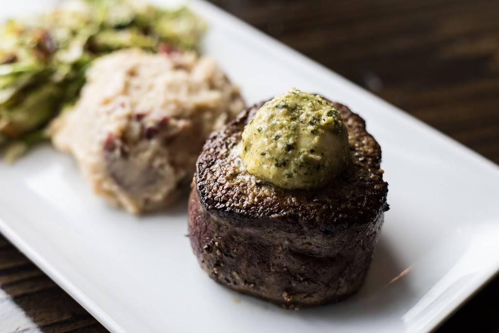 940s Kitchen & Cocktails | restaurant | 219 W Oak St, Denton, TX 76201, USA | 9402186222 OR +1 940-218-6222