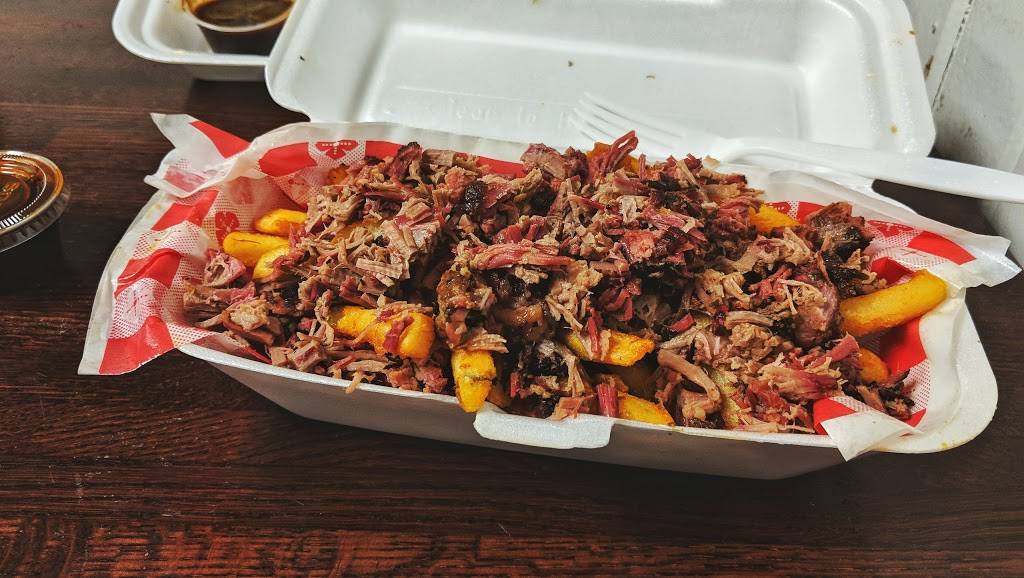 Carrol Lous Smokehouse | restaurant | 2612 N Martin Luther King Jr Dr, Decatur, IL 62526, USA | 2175427275 OR +1 217-542-7275