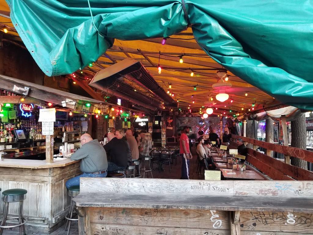 Broadway Oyster Bar | restaurant | 736 S Broadway, St. Louis, MO 63102, USA | 3146218811 OR +1 314-621-8811