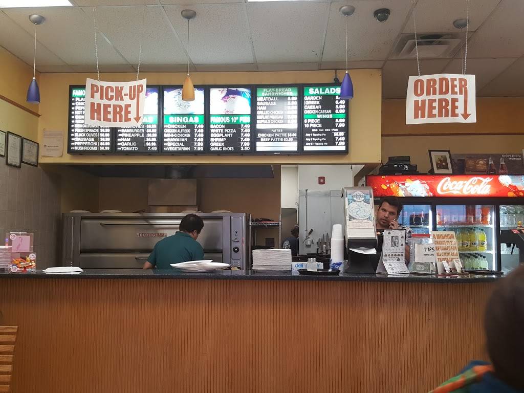 Singas Famous Pizza | meal takeaway | 464 S Broadway, Hicksville, NY 11801, USA | 5169339033 OR +1 516-933-9033