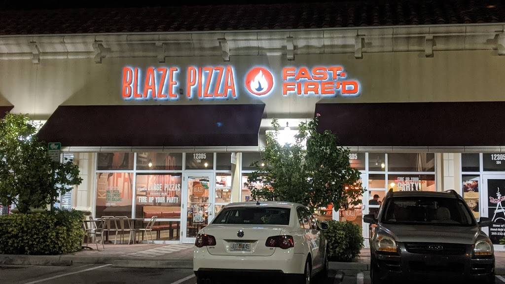 Blaze Pizza | meal takeaway | 12305 SW 137th Ave Suite 306, Miami, FL 33186, USA | 3058479440 OR +1 305-847-9440