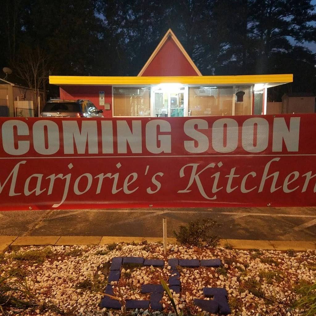 Marjories Kitchen | restaurant | 309 Henderson Dr, Jacksonville, NC 28540, USA | 9109395645 OR +1 910-939-5645