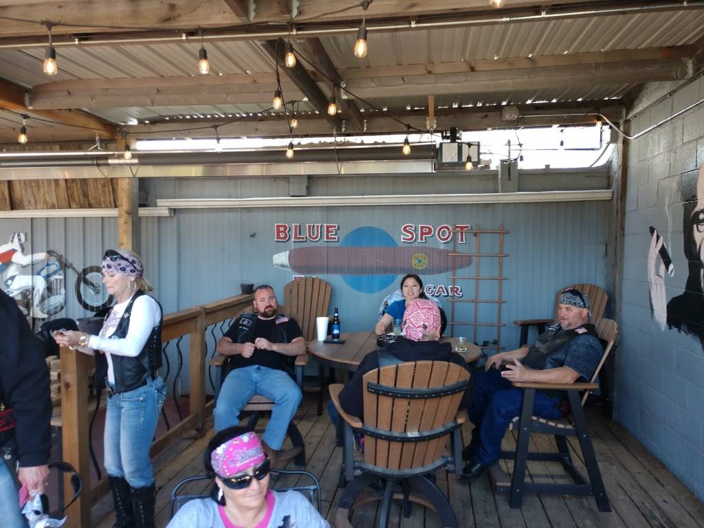 Spauldings Food & Drink | restaurant | 220 W 3rd St, Andover, KS 67002, USA | 3162953913 OR +1 316-295-3913