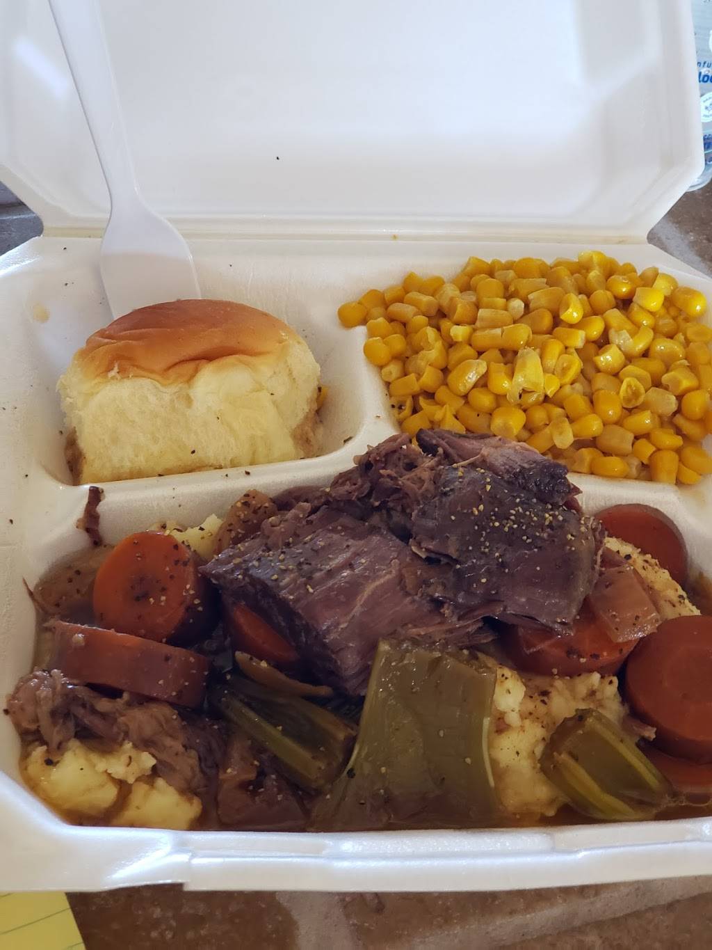 J-Birds Tropical Treats & Eats | restaurant | 1701 State Hwy 87, Crystal Beach, TX 77650, USA | 4094290980 OR +1 409-429-0980