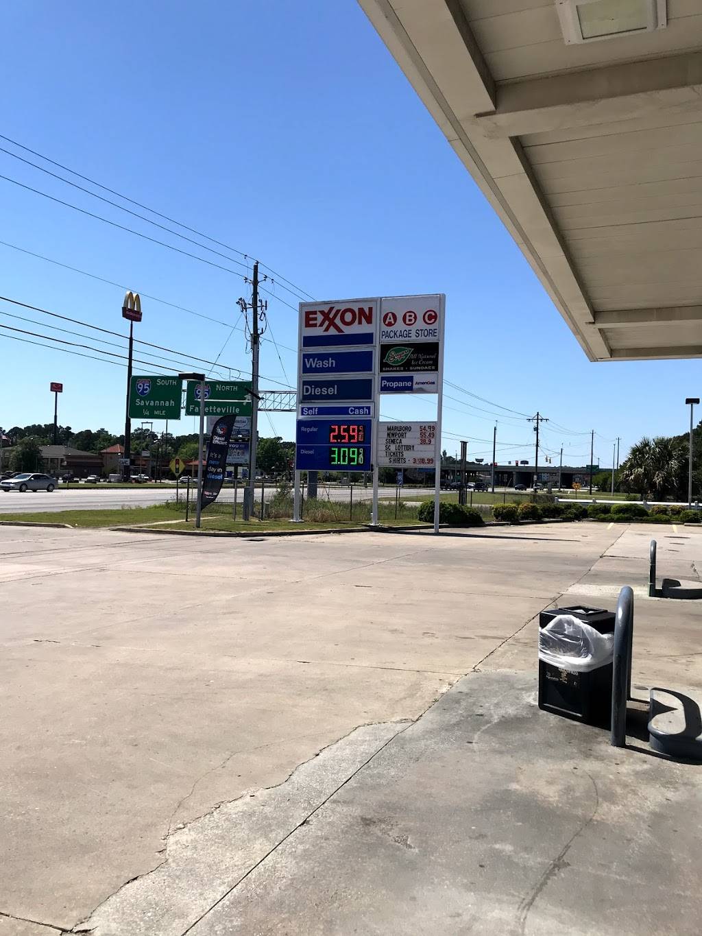 Exxon | restaurant | 1901 W Lucas St, Florence, SC 29501, USA | 8436692464 OR +1 843-669-2464