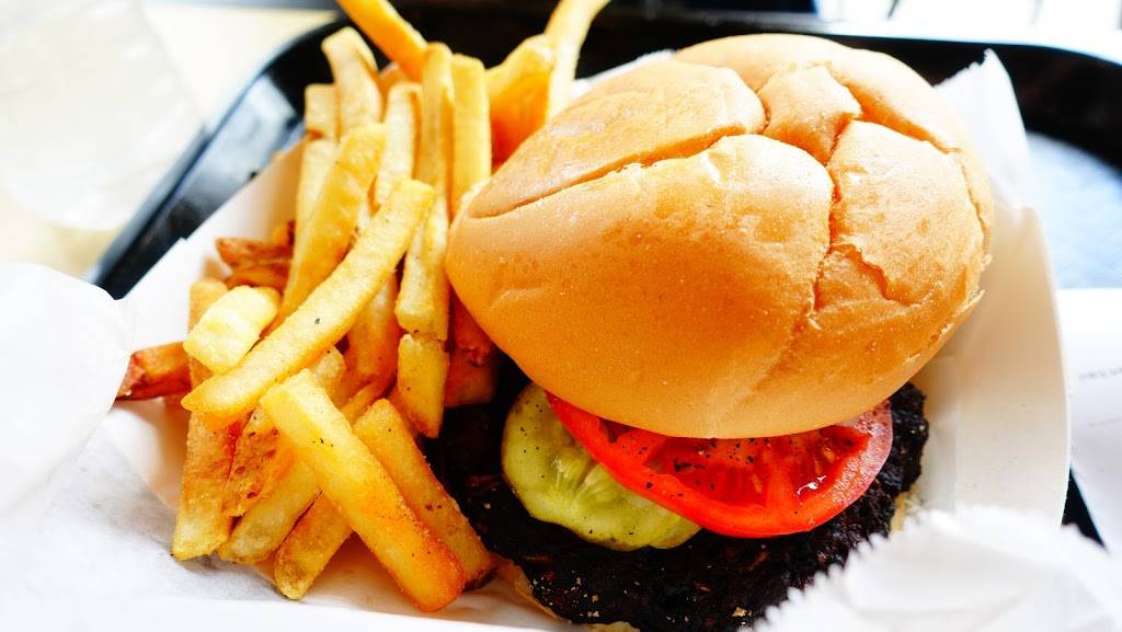 Richters Burger Company | restaurant | South St, Orlando, FL 32819, USA | 4073638000 OR +1 407-363-8000