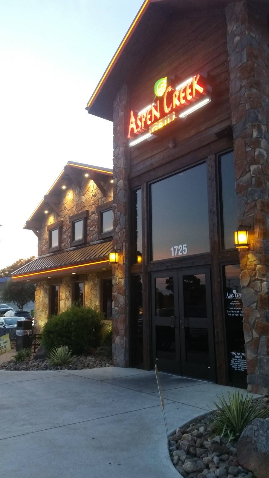 Aspen Creek Grill | restaurant | 1725 W SW Loop 323, Tyler, TX 75701, USA | 9036308370 OR +1 903-630-8370
