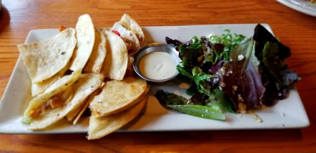 Chilis Grill & Bar | meal takeaway | 1752 E Market St, Harrisonburg, VA 22801, USA | 5405641142 OR +1 540-564-1142