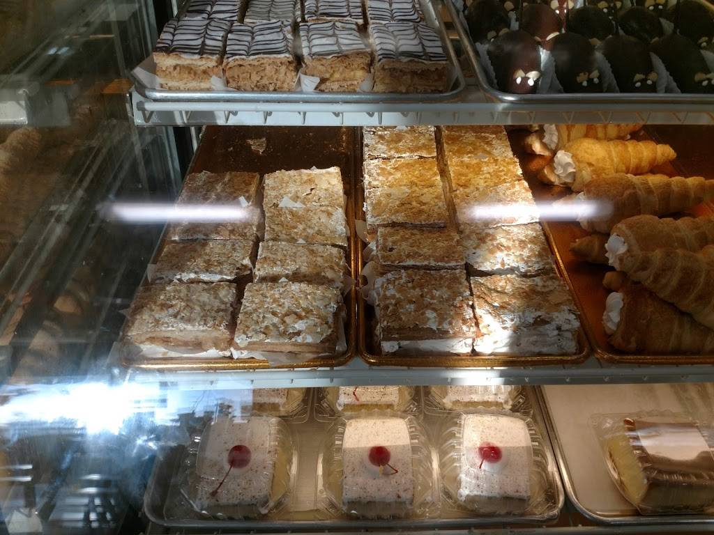 La Usuluteca | restaurant | 4014 W Washington Blvd, Los Angeles, CA 90018, USA | 3237332044 OR +1 323-733-2044