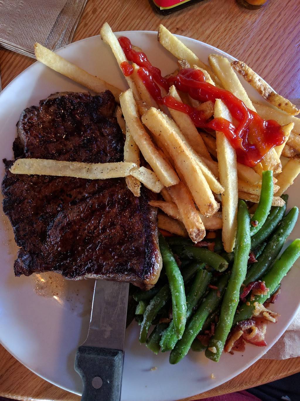 Applebees Grill + Bar | restaurant | 2100 N Roan St, Johnson City, TN 37601, USA | 4232830996 OR +1 423-283-0996