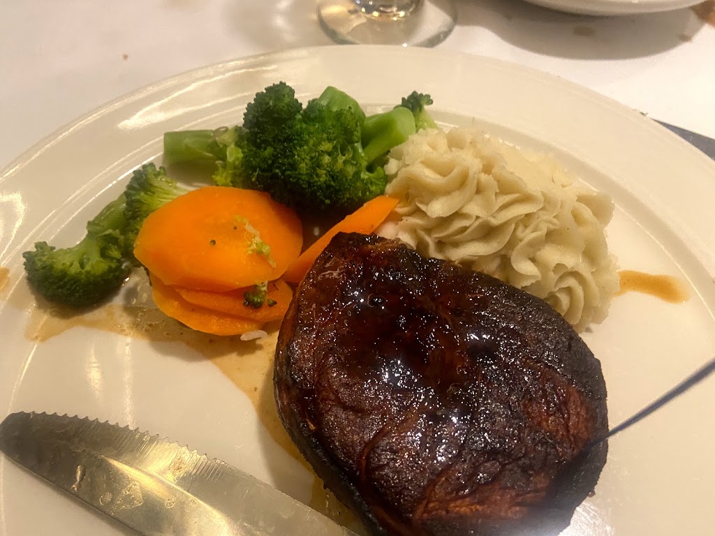 Spanish Tavern | restaurant | 103 McWhorter St A, Newark, NJ 07105, USA | 9735894959 OR +1 973-589-4959