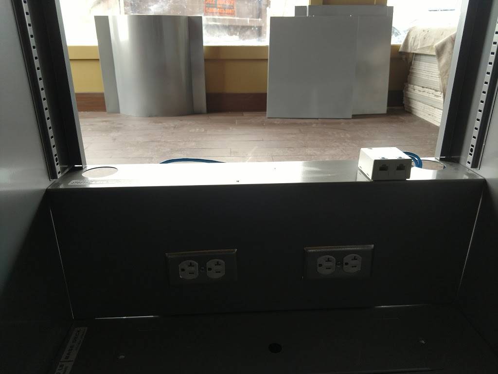 Dominos Pizza | meal delivery | 1057 S Main St, Cheshire, CT 06410, USA | 2034397998 OR +1 203-439-7998