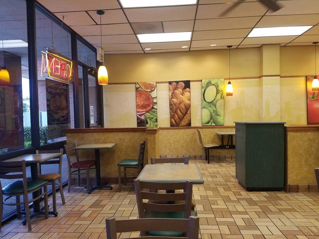 Subway | restaurant | 4520 Frankford Rd Suite A800 Frankford, Pavilion Shop Ctr, Dallas, TX 75287, USA | 9728188787 OR +1 972-818-8787