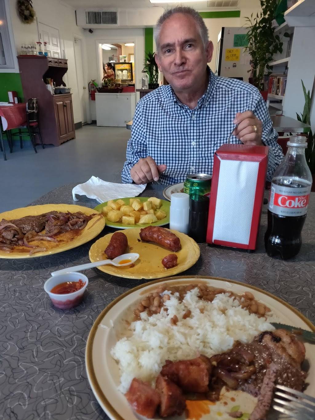 Cantinho Brasileiro "Sabor Mineiro" | restaurant | 509 Broadway St, Myrtle Beach, SC 29577, USA | 8432226924 OR +1 843-222-6924