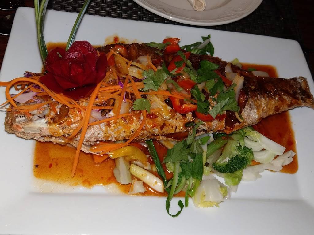 Ruan Thai Cuisine | restaurant | 26 Towne Dr, Bluffton, SC 29910, USA | 8437579479 OR +1 843-757-9479